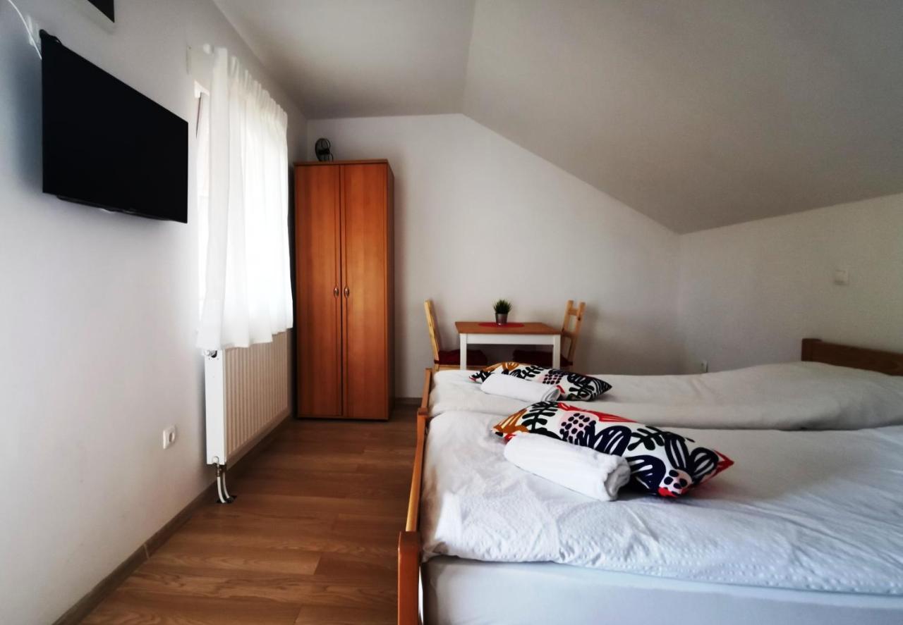 Vila Julija - Apartment & Rooms 오토칵 외부 사진