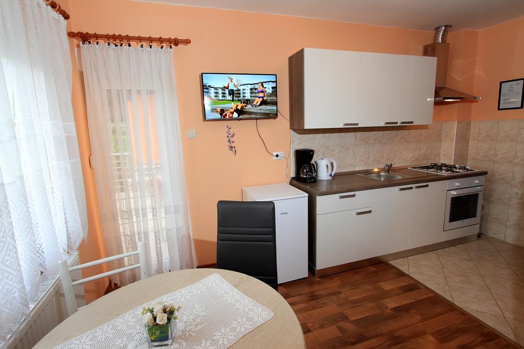 Vila Julija - Apartment & Rooms 오토칵 외부 사진