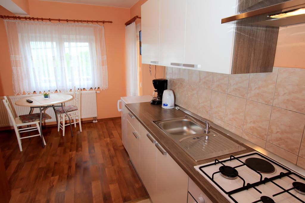 Vila Julija - Apartment & Rooms 오토칵 외부 사진
